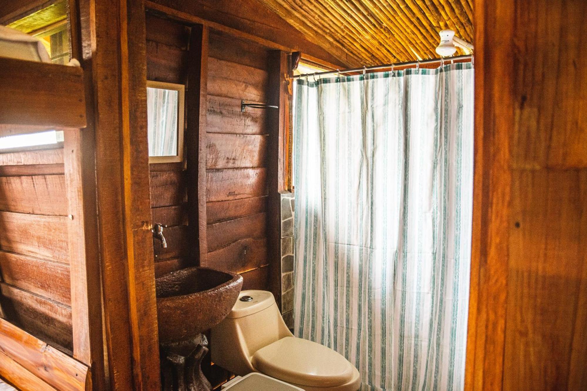 Pacuare Mountain Lodge Tres Equis Extérieur photo
